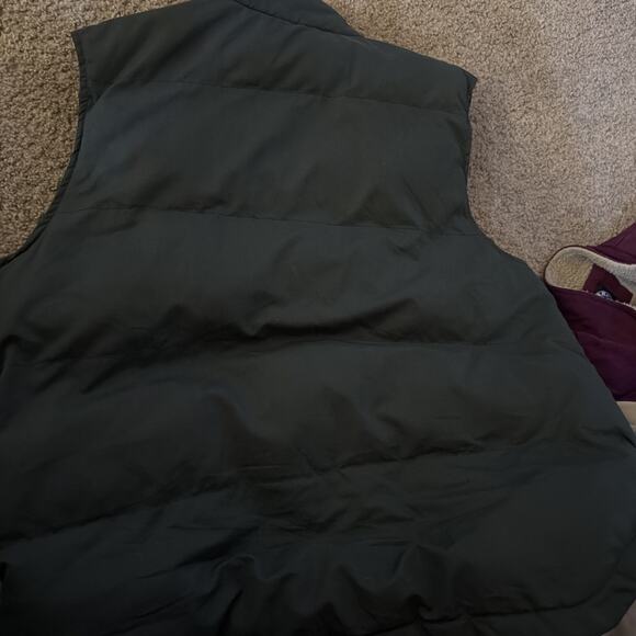 St. John’s Bay Puffer Vest green with orange inside - Picture 5 of 5